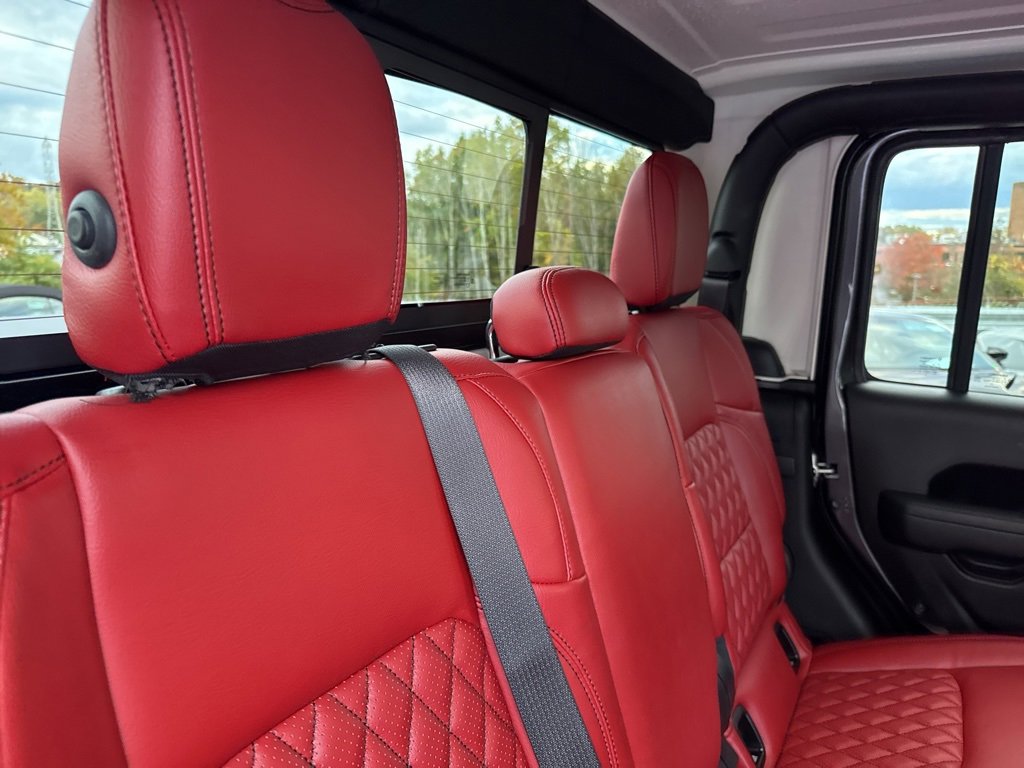 Used 2023 Jeep Gladiator Rubicon w/ LED Lighting Group image 35