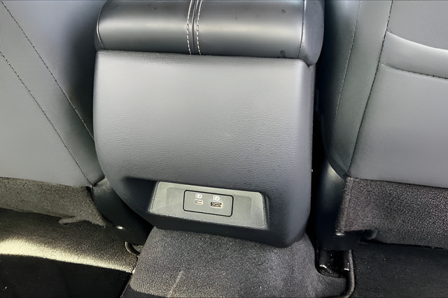 Used 2024 Nissan Altima 2.5 SV FWD image 24