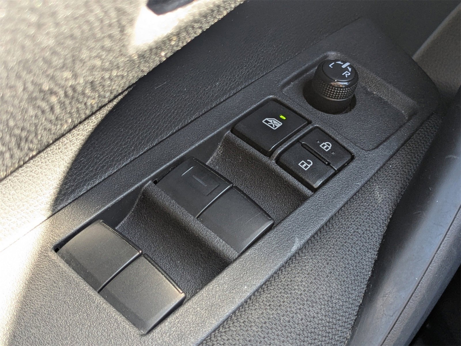 Used 2024 Toyota Corolla LE image 24