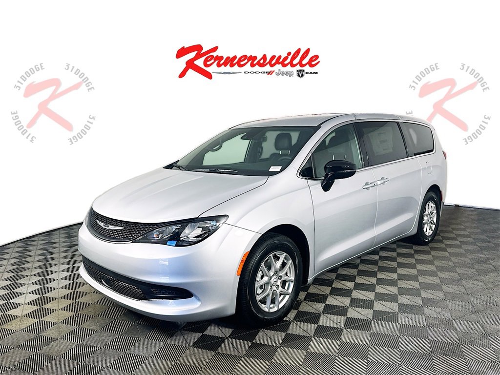 New 2026 Chrysler Voyager LX image 3