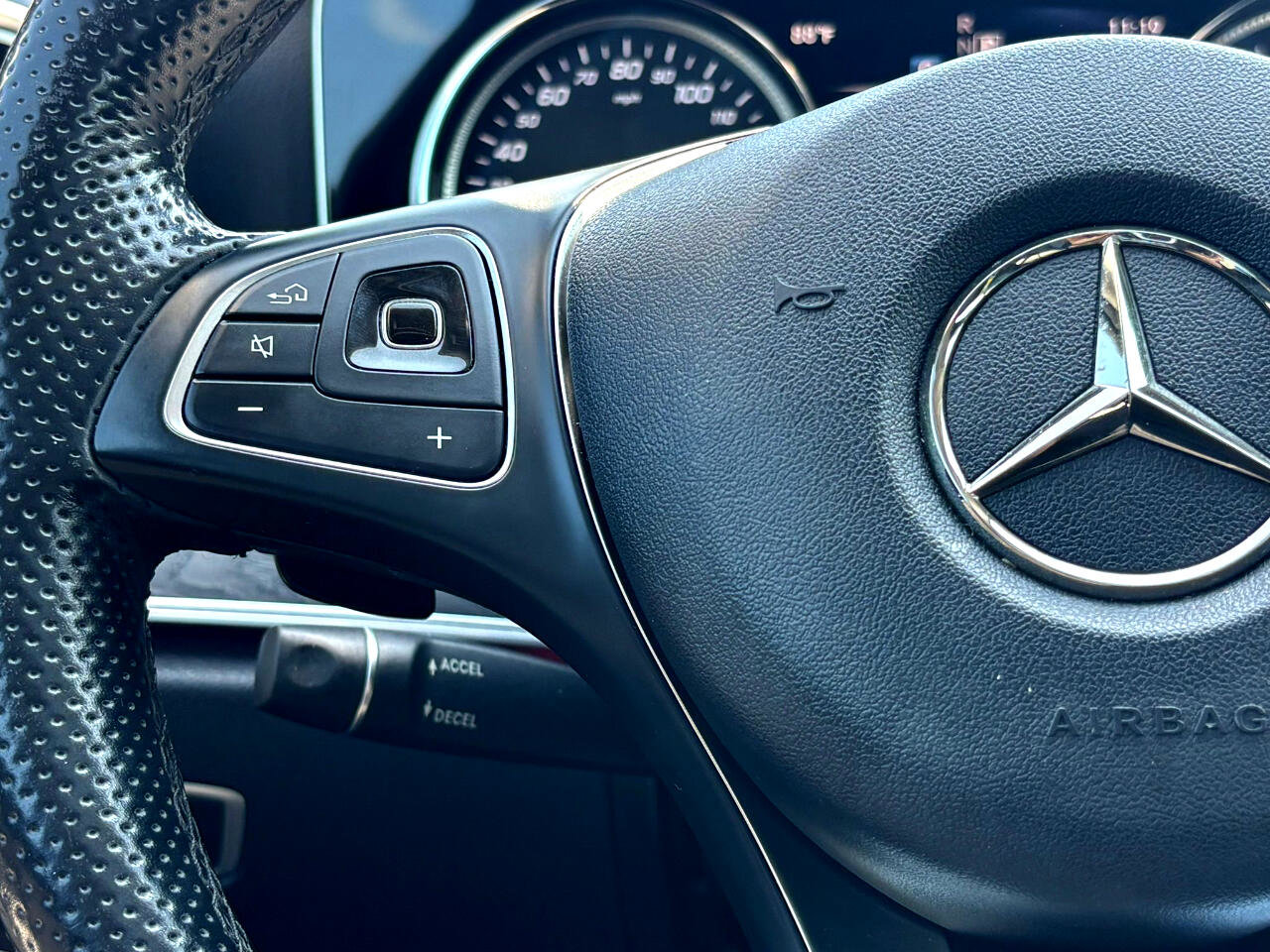 Used 2018 Mercedes-Benz E 300 w/ Premium 1 Package image 26