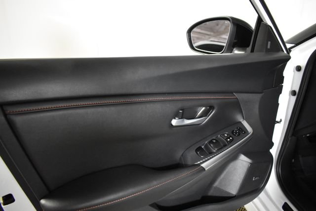 Certified 2025 Nissan Sentra SR w/ SR Premium Package FWD image 7