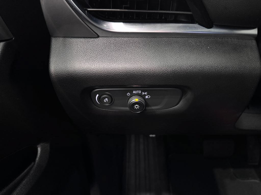 Certified 2023 Chevrolet Traverse LT AWD/4WD image 25