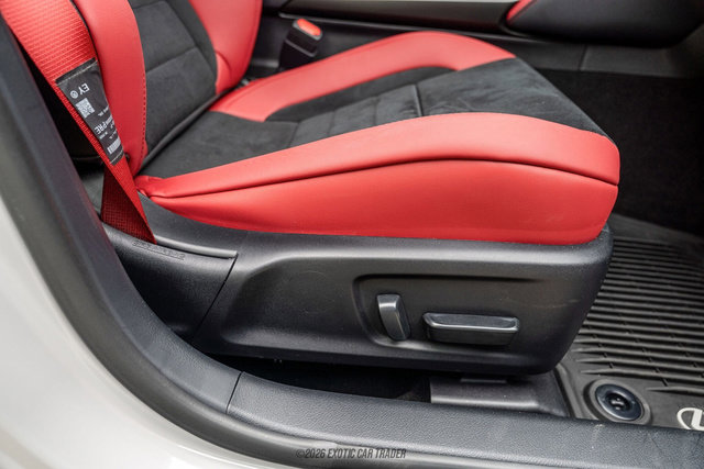 Used 2025 Lexus IS 500 w/ F-Sport Performance RWD image 49