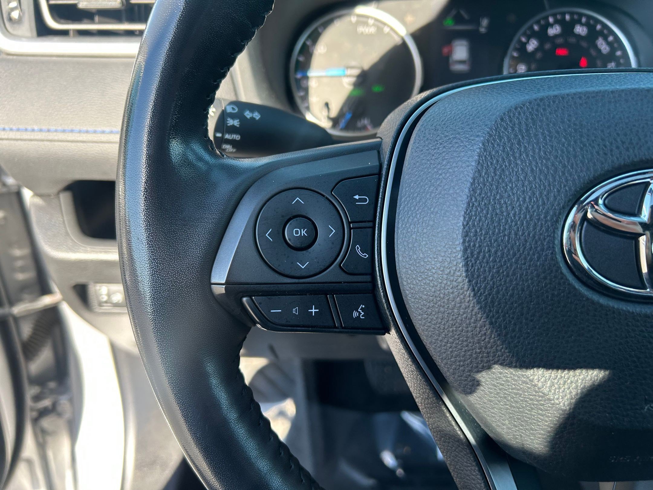 Certified 2022 Toyota RAV4 SE image 14