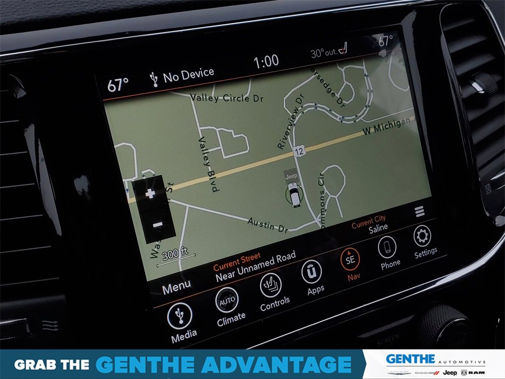 Used 2021 Jeep Grand Cherokee Laredo X image 19