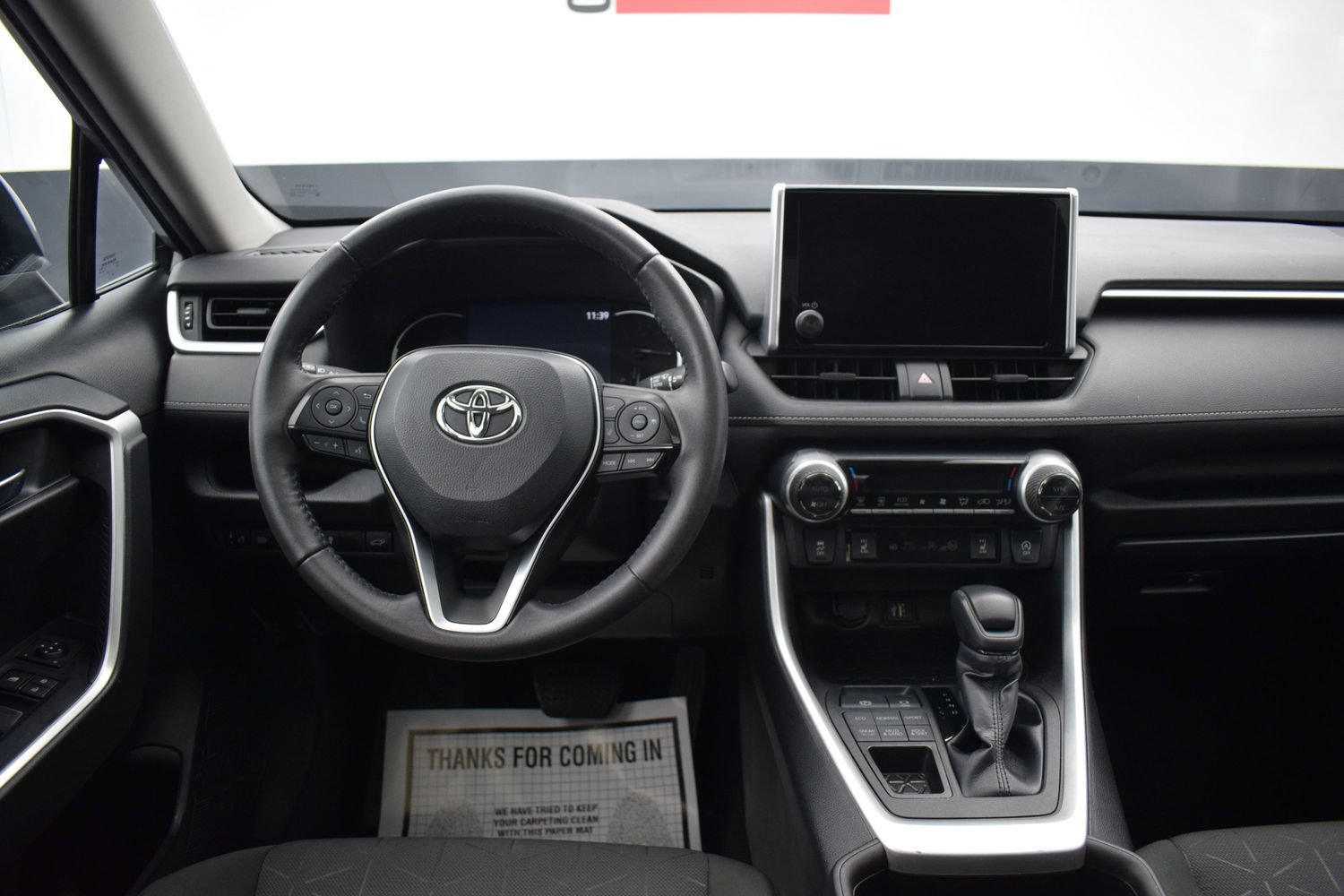 Used 2023 Toyota RAV4 XLE w/ Convenience Package AWD/4WD image 15