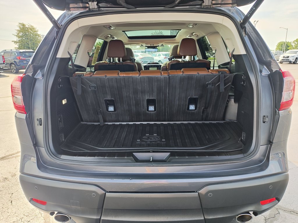 Used 2025 Subaru Ascent Touring AWD/4WD image 9