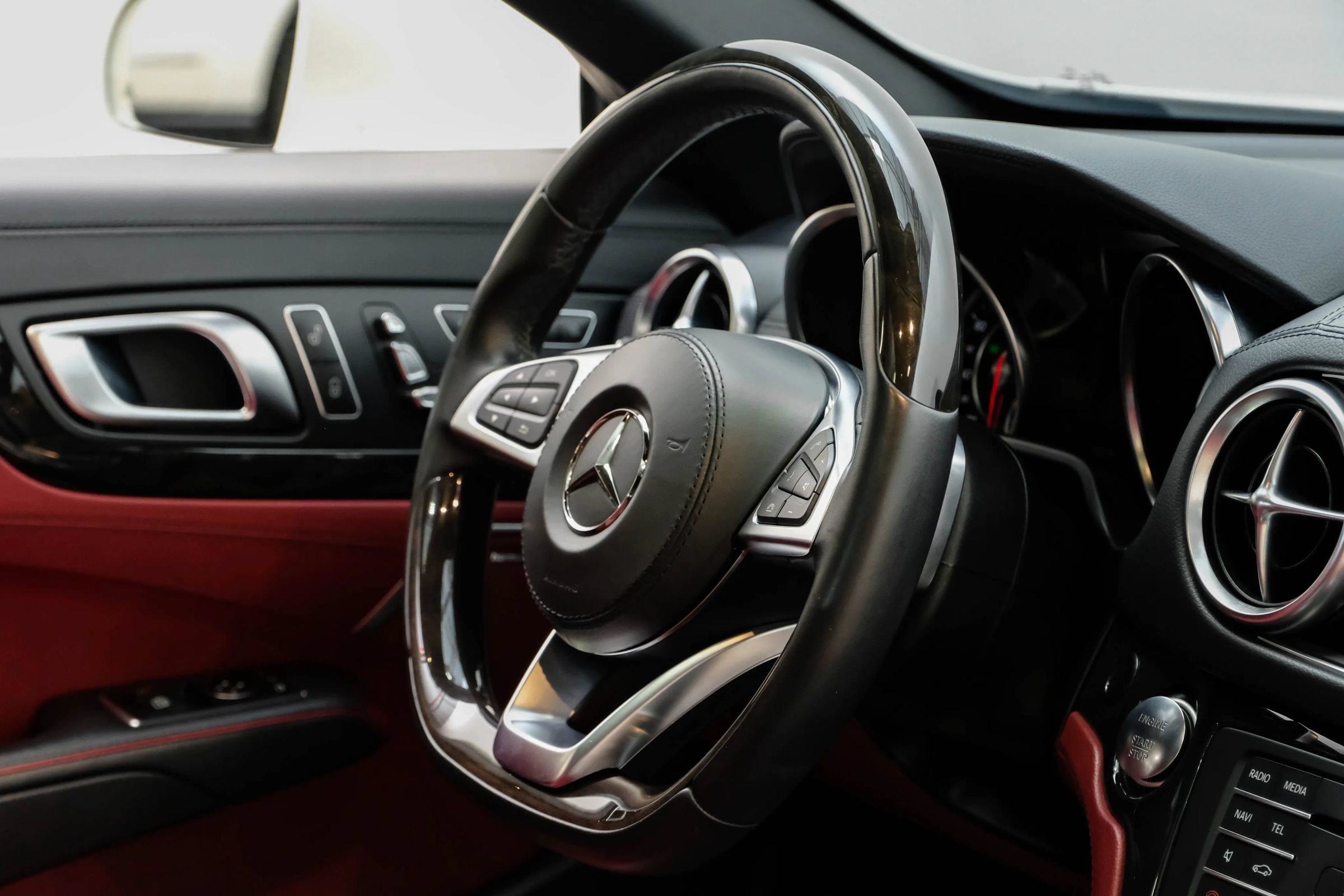 Used 2020 Mercedes-Benz SL 450 w/ Premium Package image 11