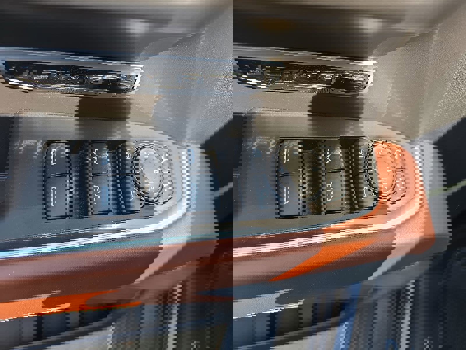 Used 2024 GMC Sierra 1500 Denali Ultimate image 29