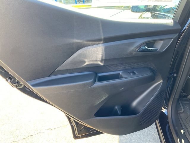 New 2027 Chevrolet Bolt RS w/ Technology Package FWD image 17