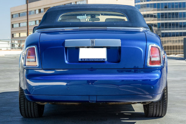 Used 2010 Rolls-Royce Phantom Drophead Coupe RWD image 17
