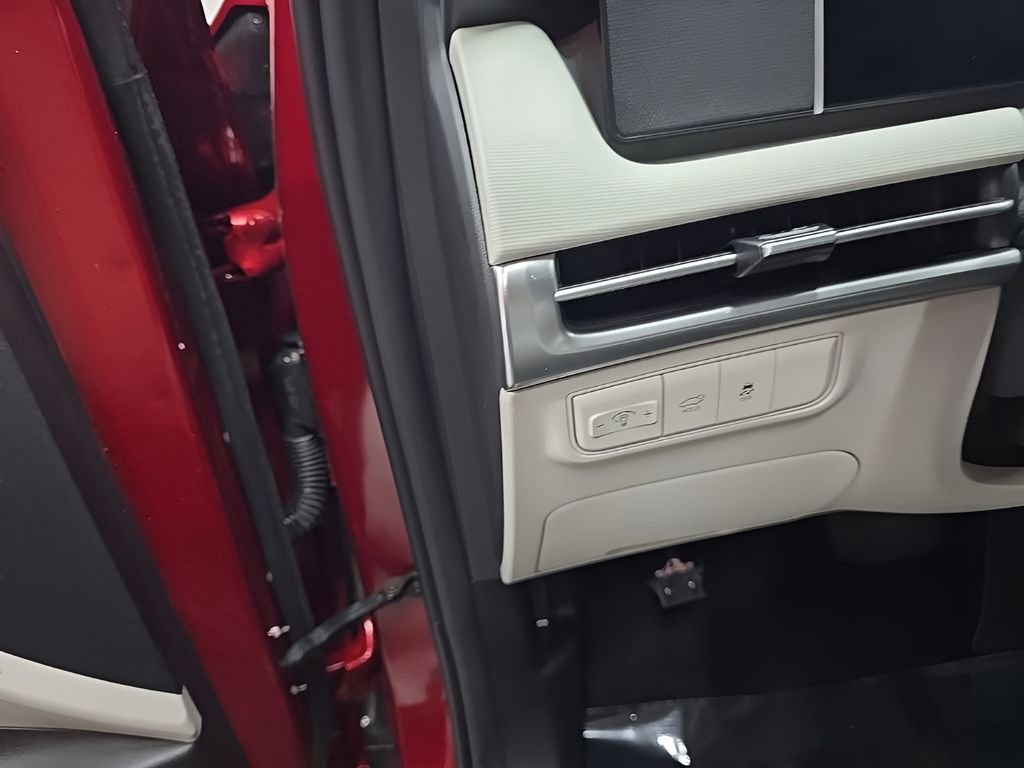 Used 2025 Hyundai Tucson SEL FWD image 11