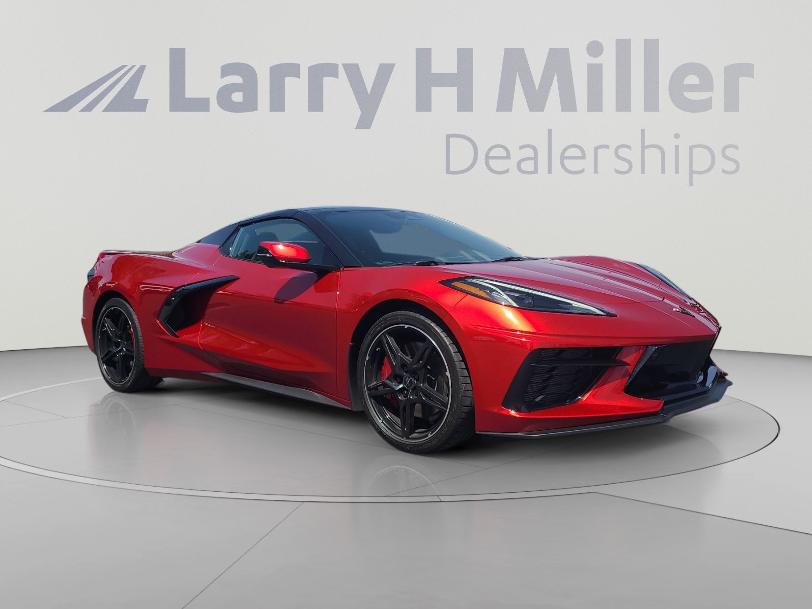 Used 2024 Chevrolet Corvette Stingray Premium Conv w/ Z51 Performance Package RWD image 7