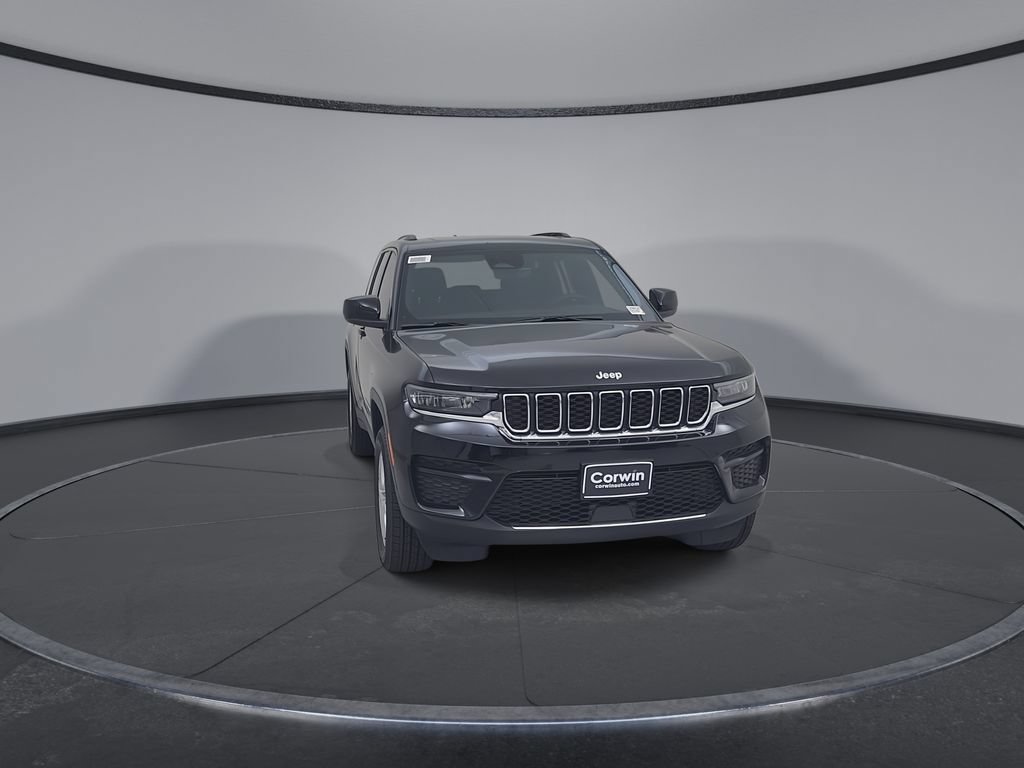 New 2026 Jeep Grand Cherokee Laredo X AWD/4WD image 4