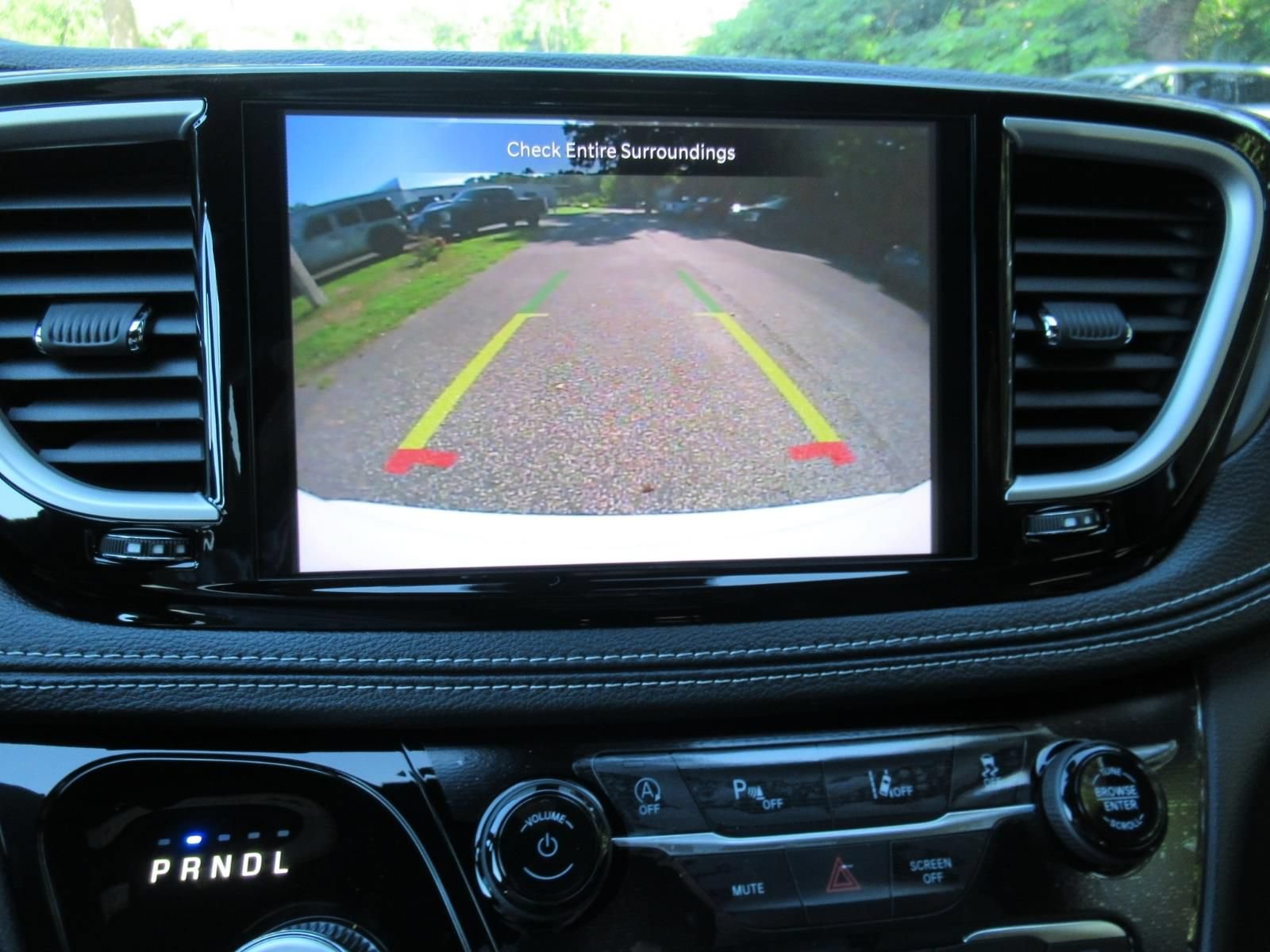 New 2027 Chrysler Pacifica Select FWD image 27