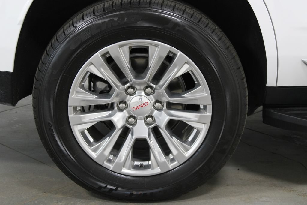 Used 2024 GMC Yukon Denali RWD image 14