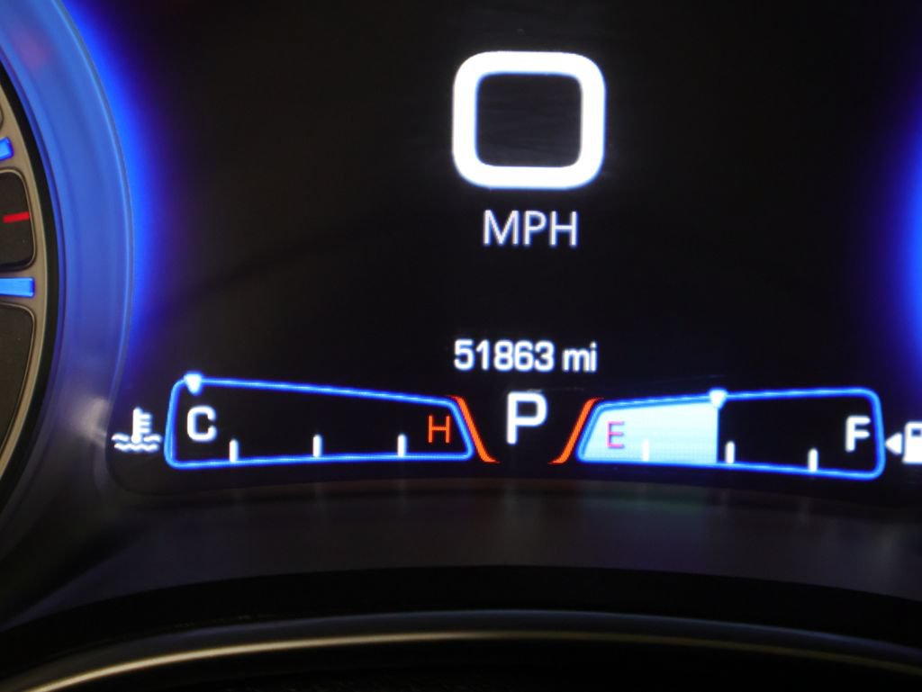 Used 2016 Chrysler 300 C AWD/4WD image 37