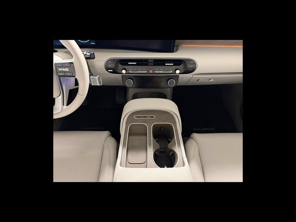 Used 2026 Hyundai Palisade SEL Premium AWD/4WD image 16