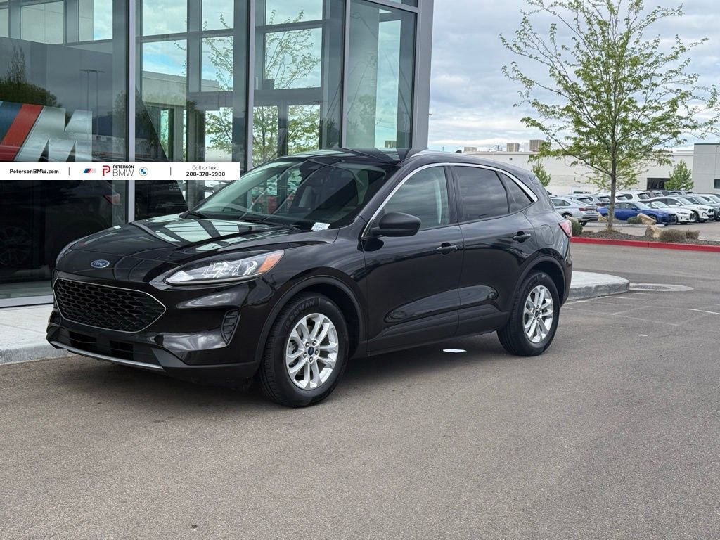 Used 2022 Ford Escape SE image 1