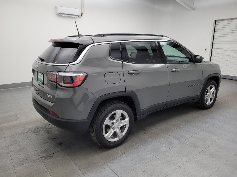 Used 2024 Jeep Compass Latitude image 10