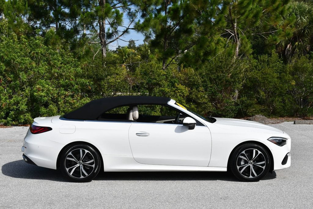 Used 2024 Mercedes-Benz CLE 300 4MATIC Cabriolet image 48