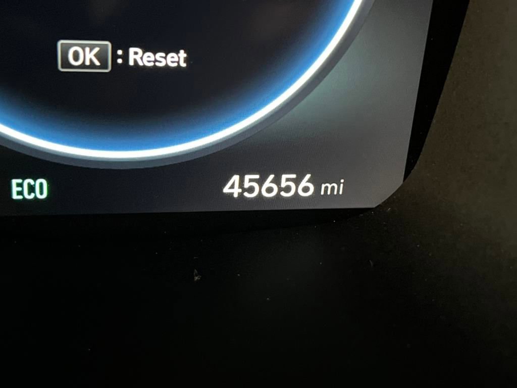 Used 2023 Hyundai Santa Fe SEL Premium image 47