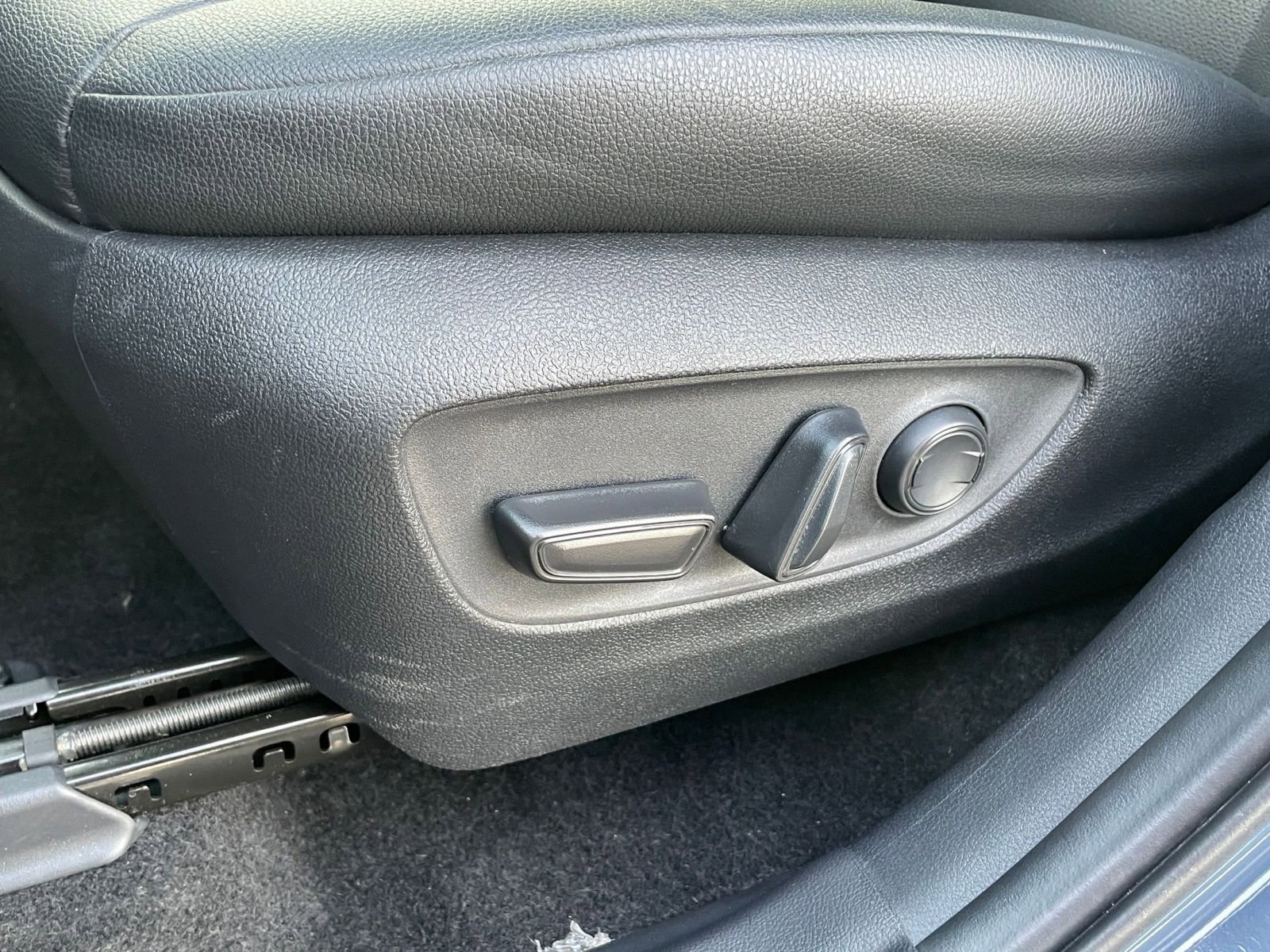 Used 2025 Toyota Grand Highlander FWD image 23