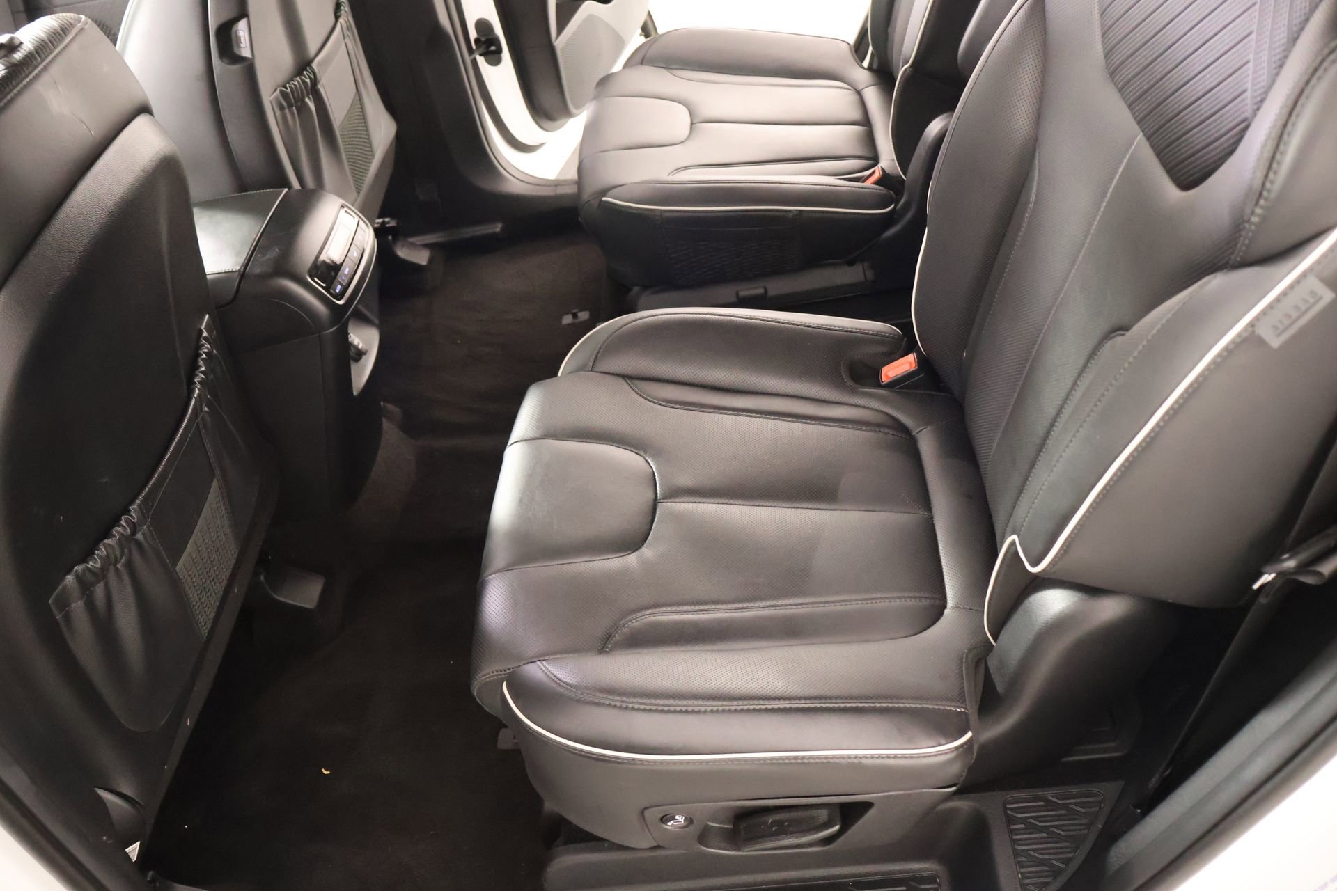Used 2025 Hyundai Palisade SEL AWD/4WD image 13