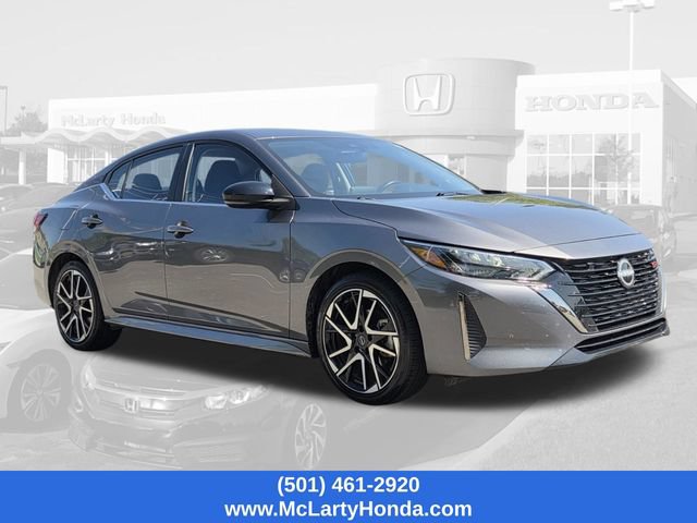 Used 2025 Nissan Sentra SR FWD image 4