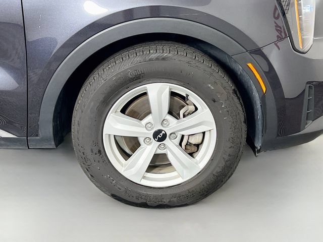 Used 2025 Kia Sorento LX FWD image 36