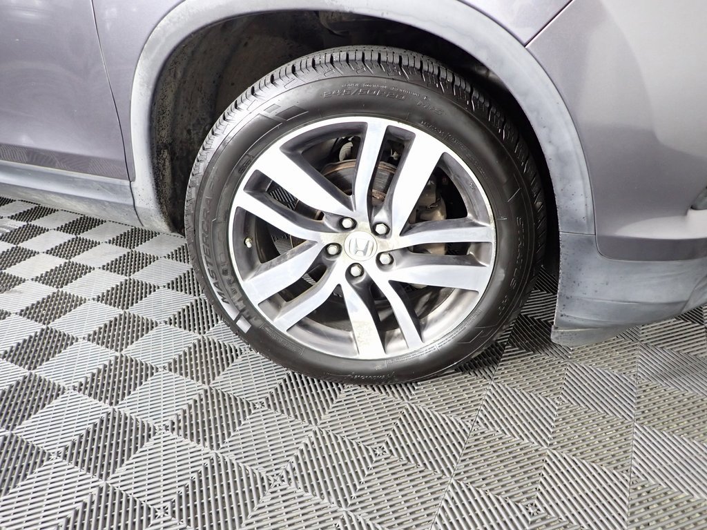 Used 2016 Honda Pilot Elite image 42