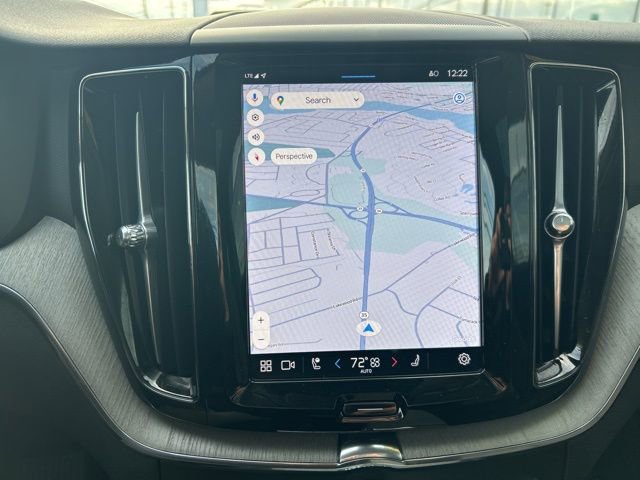 Certified 2025 Volvo XC60 B5 Plus image 22