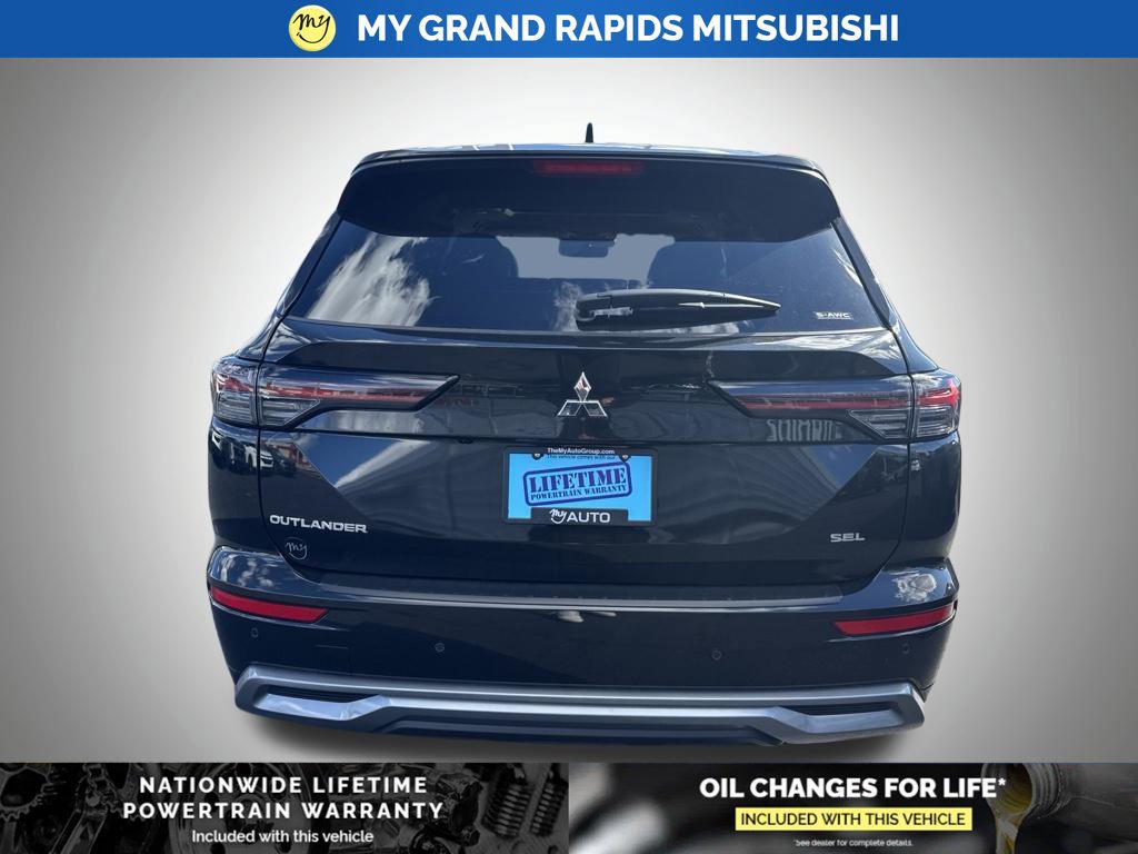 New 2026 Mitsubishi Outlander SEL AWD/4WD image 4