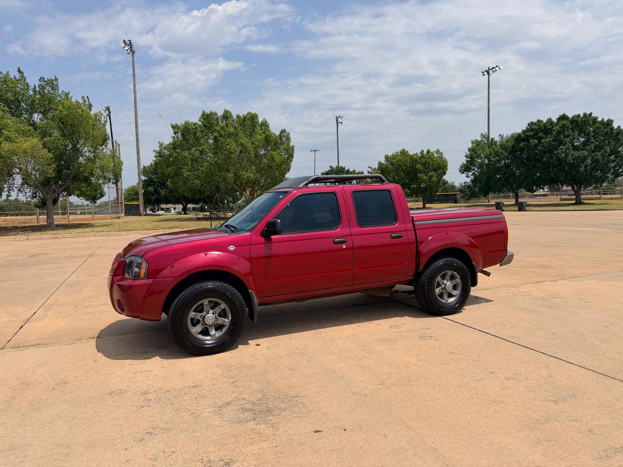 Used 2003 Nissan Frontier XE RWD image 2