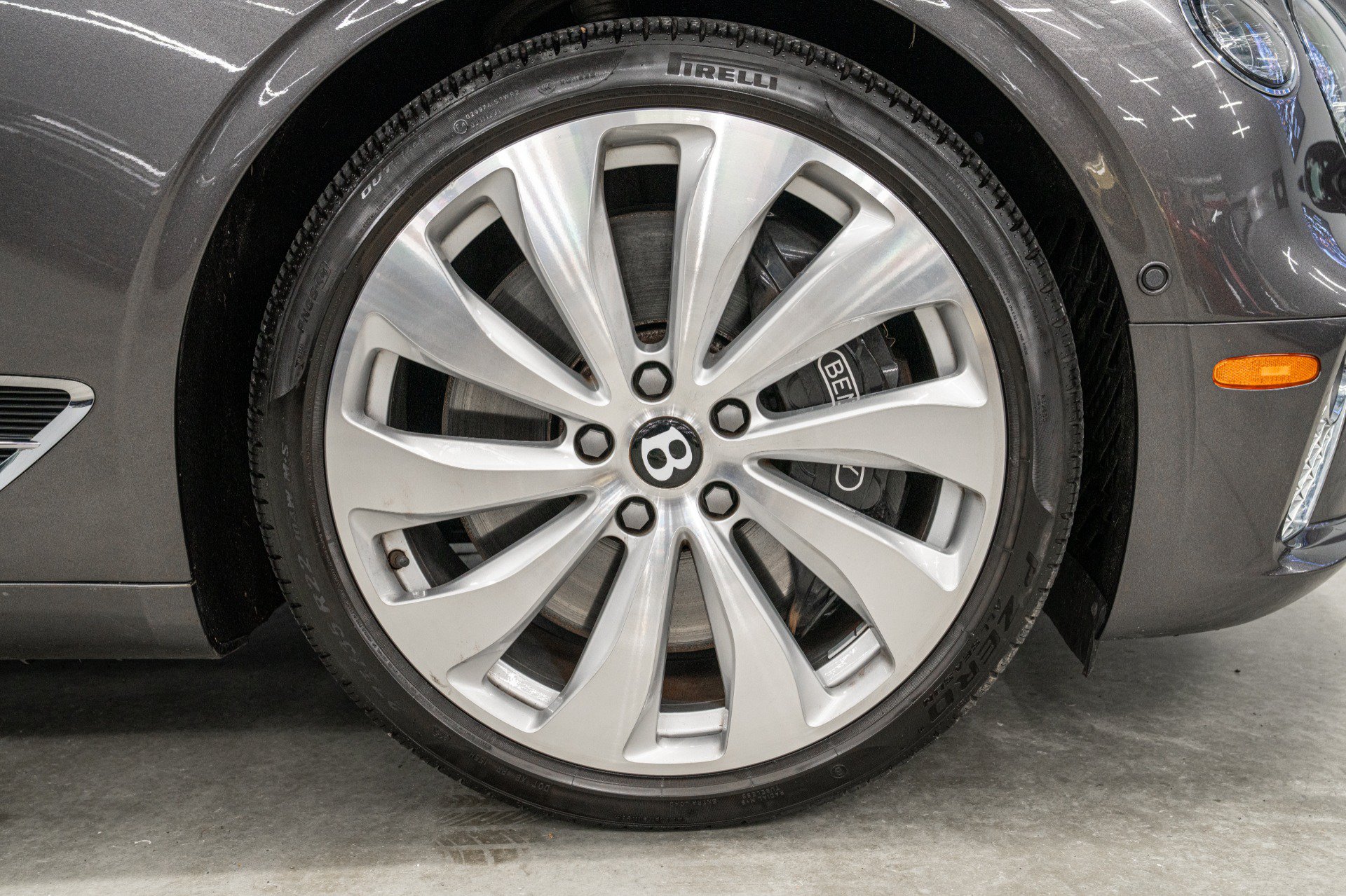 Used 2024 Bentley Continental GT V8 AWD/4WD image 40
