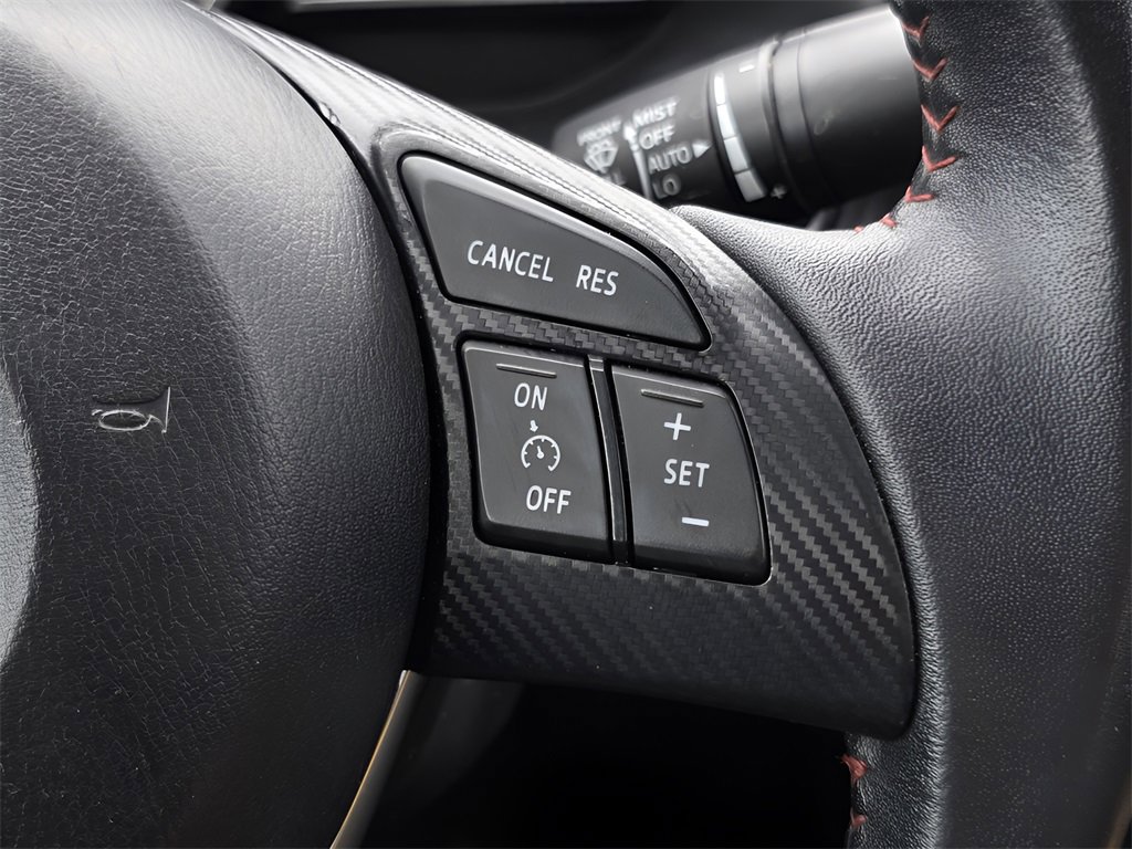 Used 2016 MAZDA MAZDA3 i Grand Touring image 27