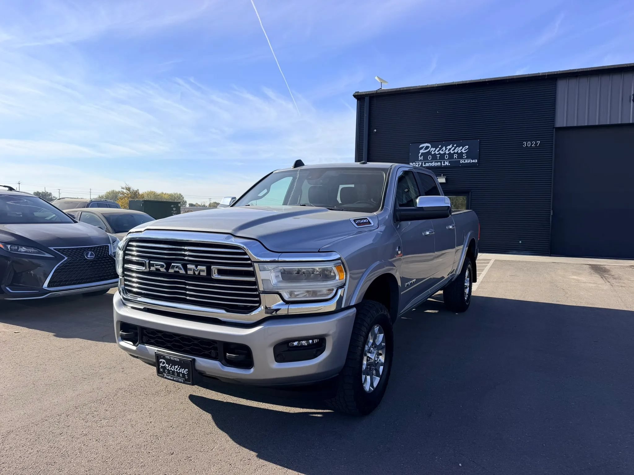 Used 2021 RAM 2500 Laramie w/ Body Color Bumper Group AWD/4WD image 1