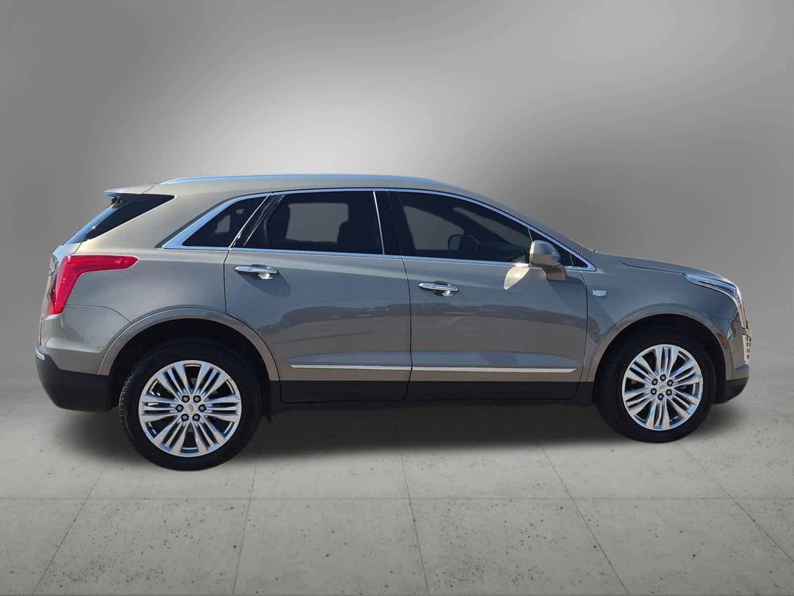 Used 2018 Cadillac XT5 Premium Luxury AWD/4WD image 7