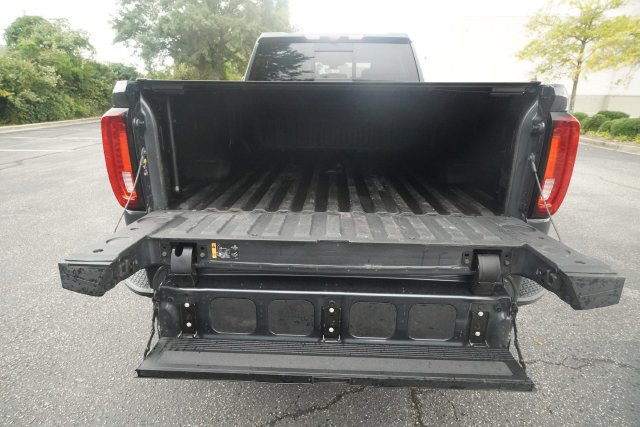 Used 2021 GMC Sierra 2500 Denali w/ Denali Ultimate Package AWD/4WD image 10