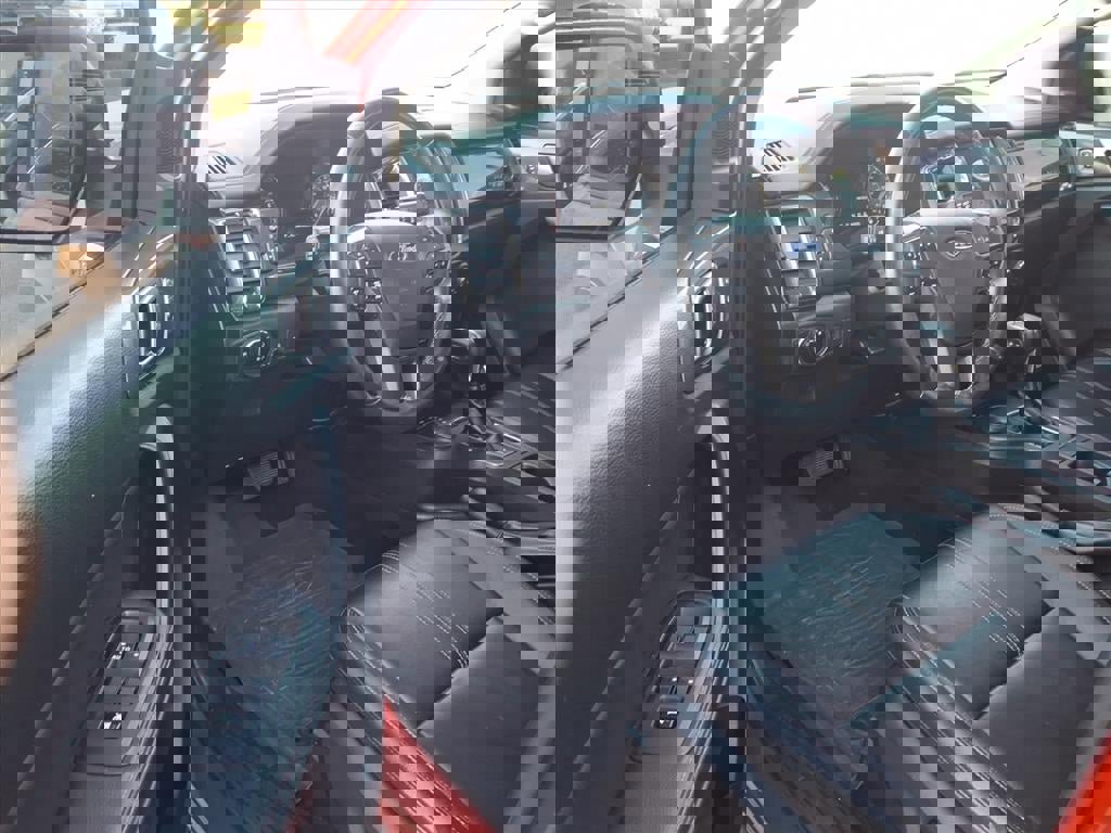 Used 2023 Ford Ranger Lariat w/ Technology Package image 6