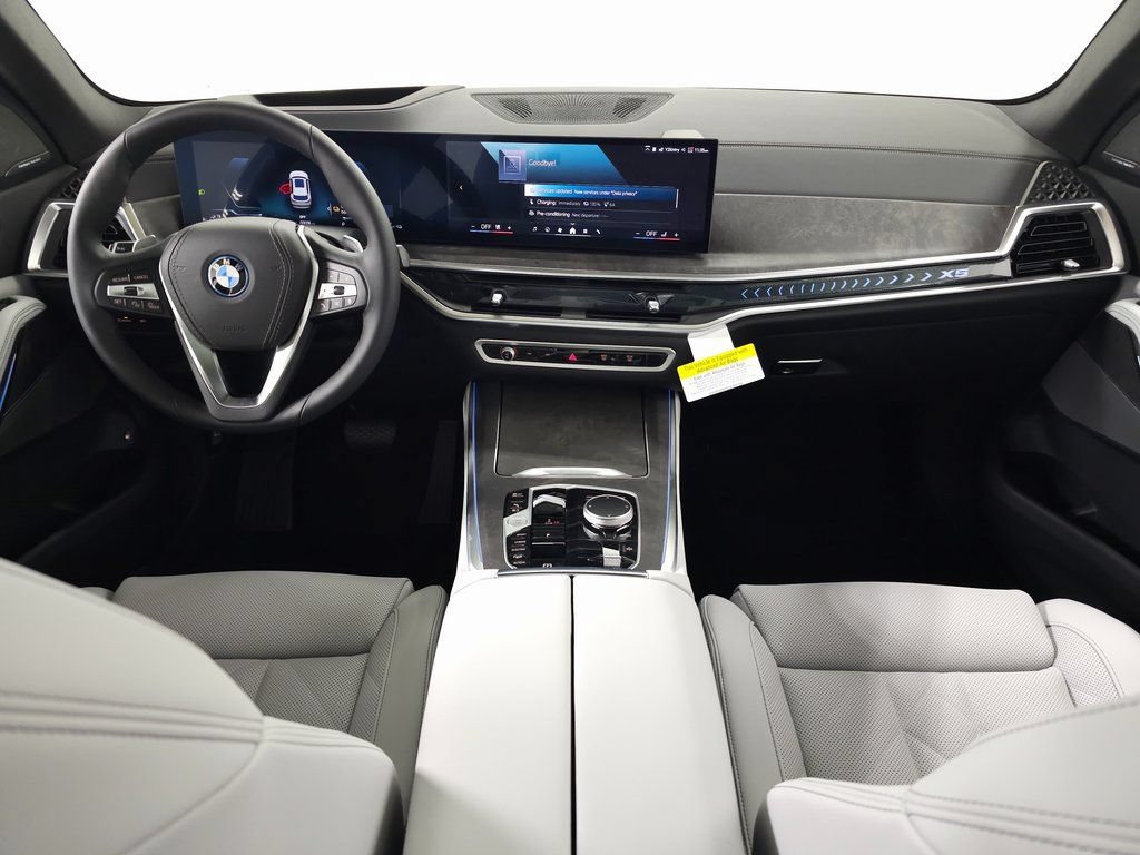 Used 2026 BMW X5 xDrive50e w/ Premium Package AWD/4WD image 7