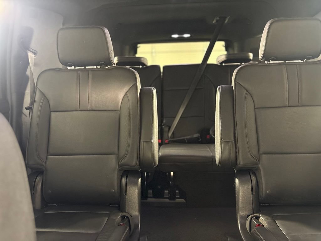 Used 2023 Chevrolet Suburban RST w/ Luxury Package RWD image 42