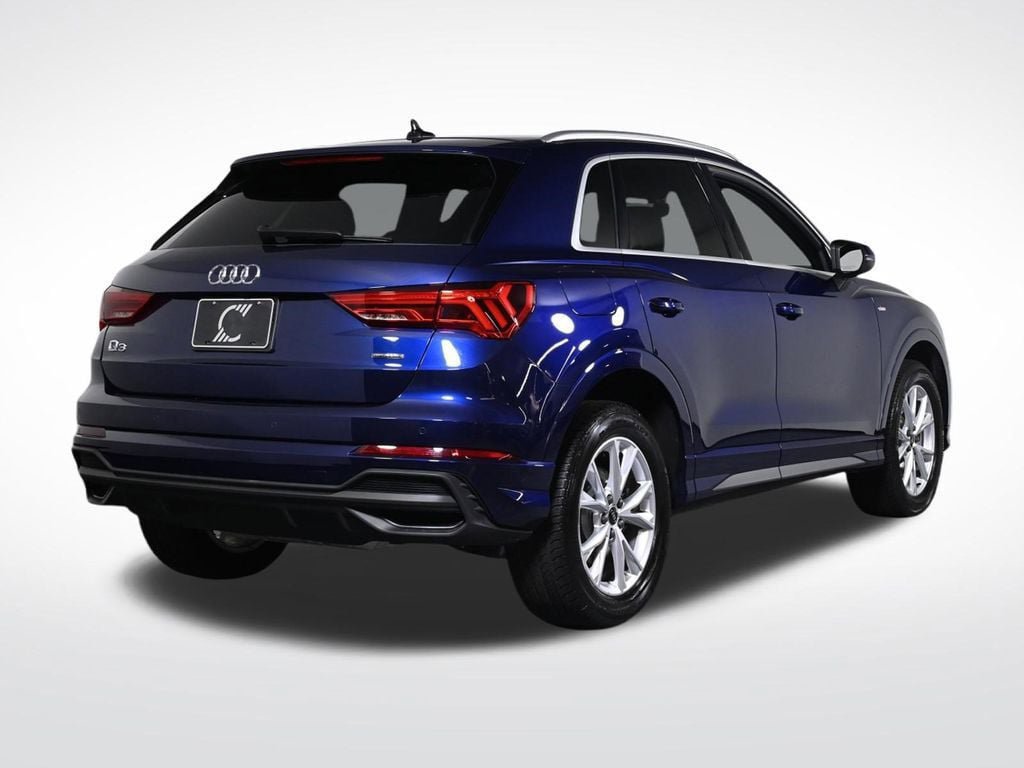 Used 2025 Audi Q3 2.0T Premium w/ Convenience Package AWD/4WD image 5