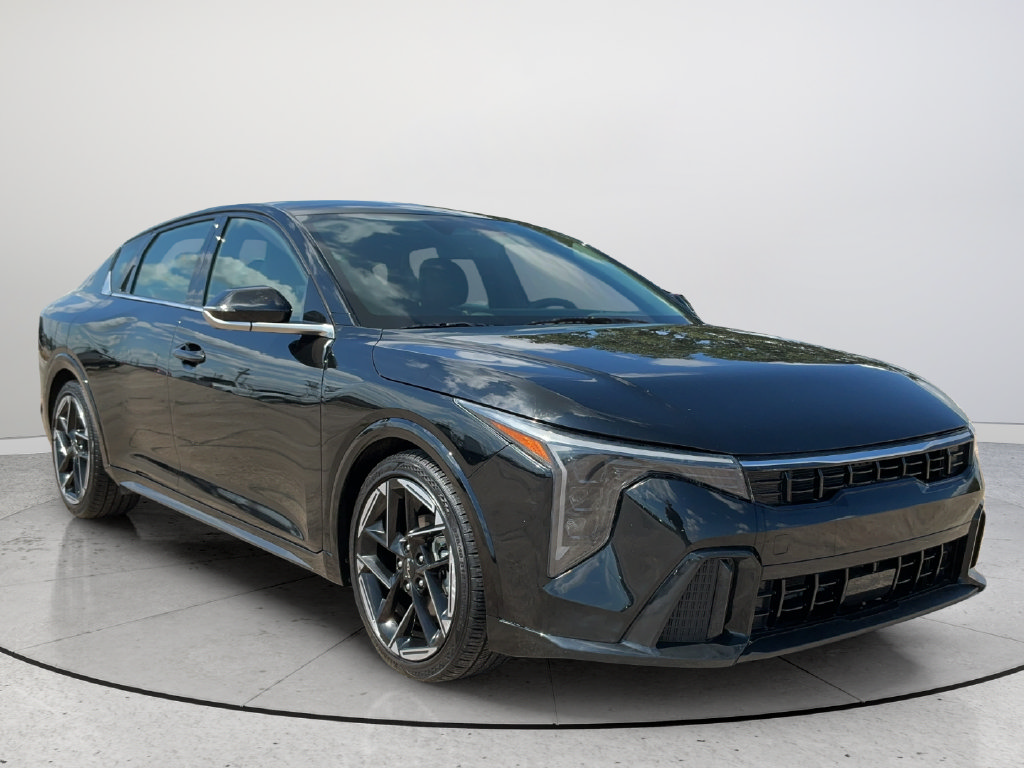 Used 2025 Kia K4 GT-Line w/ GT-Line Premium Package FWD image 1