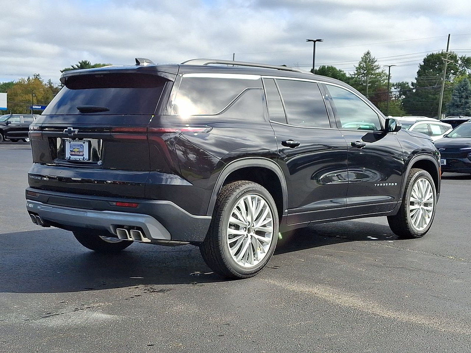 New 2027 Chevrolet Traverse LT w/ Driver Confidence Package AWD/4WD image 12