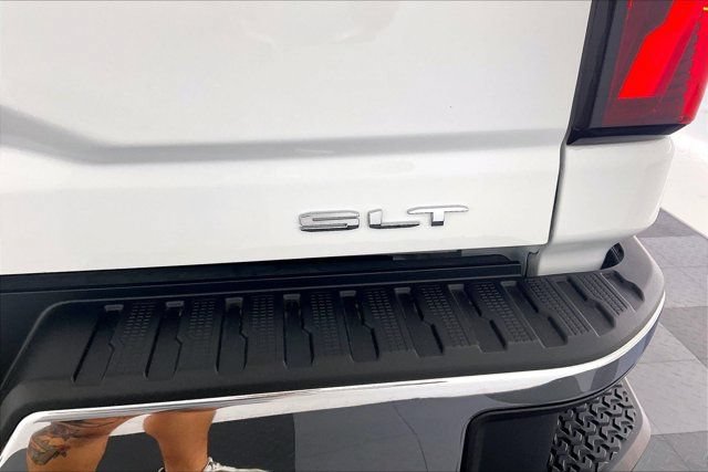Used 2026 GMC Sierra 2500 SLT AWD/4WD image 7