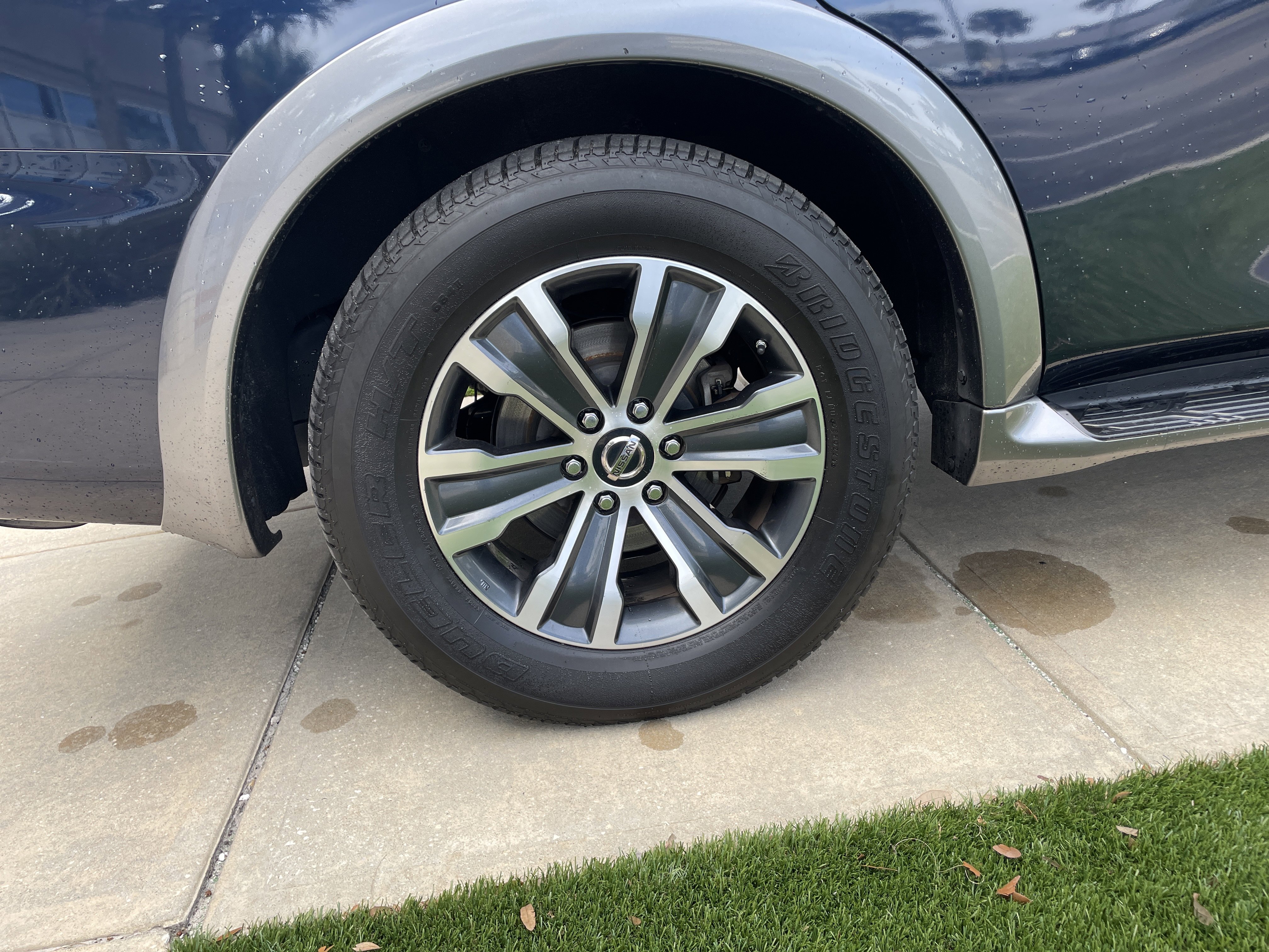 Used 2020 Nissan Armada SL image 9