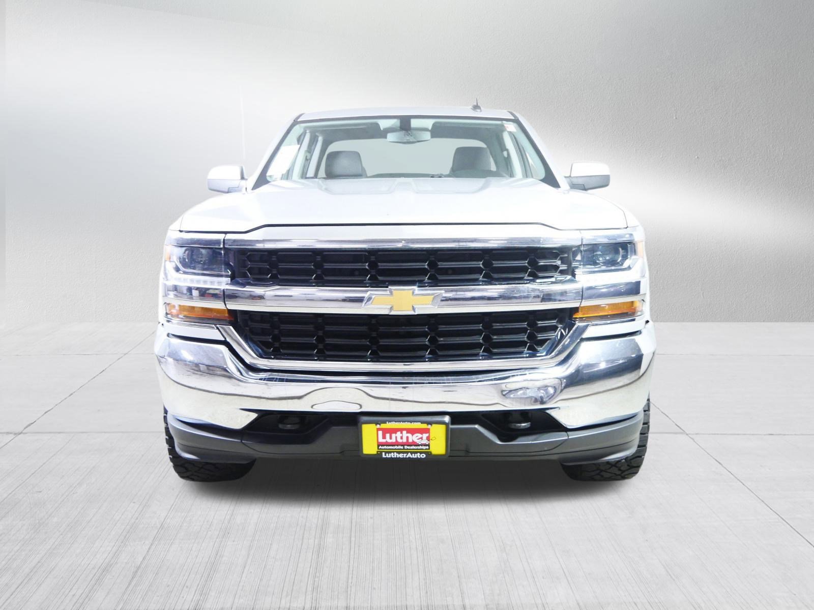 Used 2018 Chevrolet Silverado 1500 LT image 2