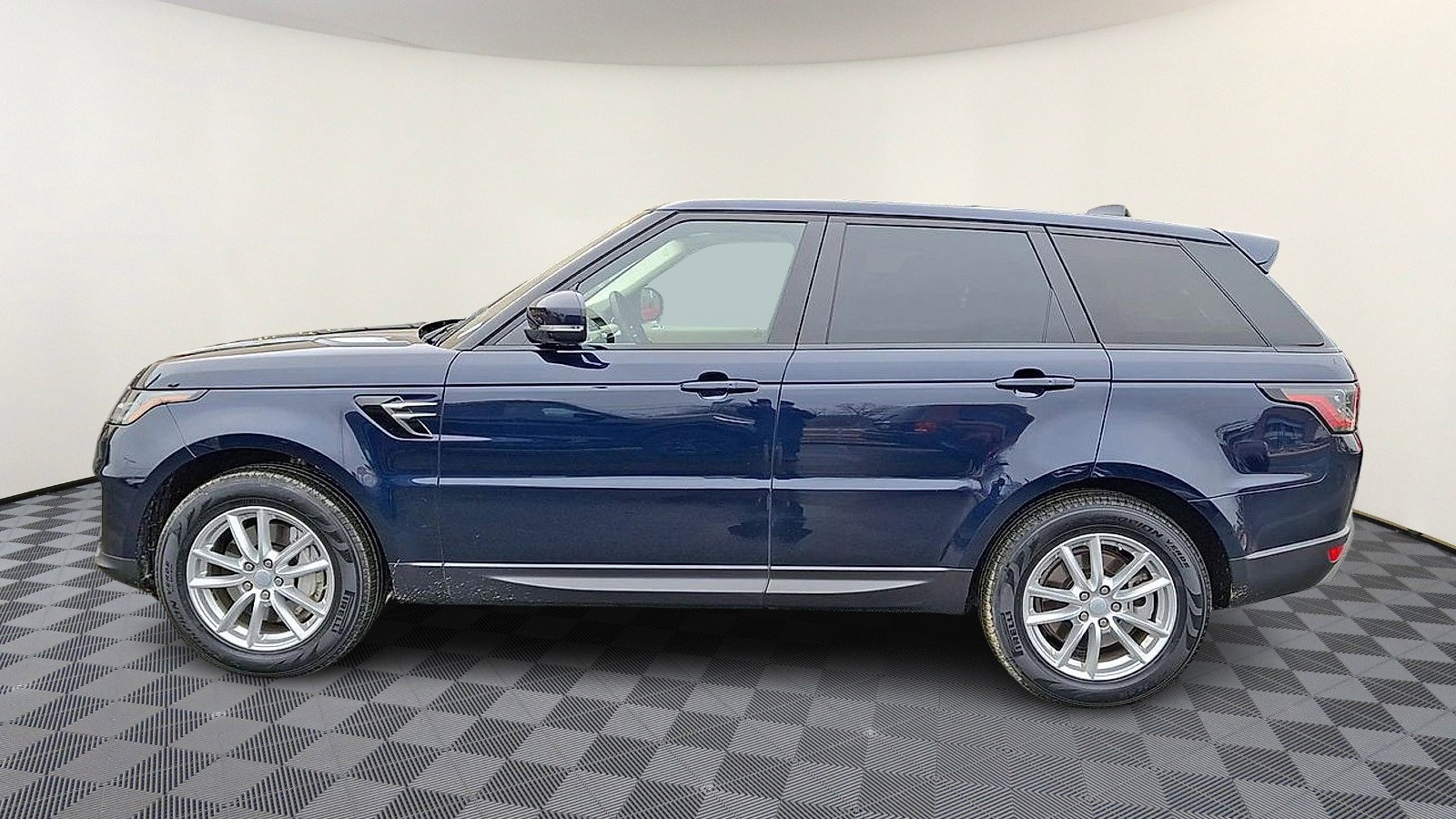 Used 2021 Land Rover Range Rover Sport SE image 5